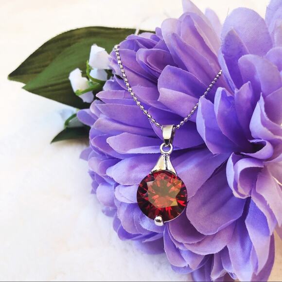 Silver Red Crystal Necklace - Picture 4 of 8